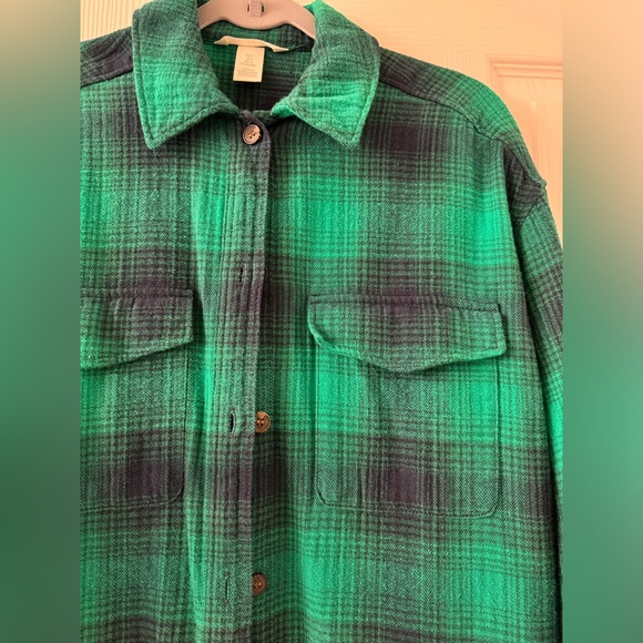 H&M flannel button up shirt (green-blue) - Picture 1 of 6